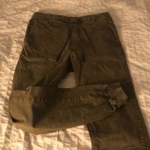 American Eagle jogger khakis
